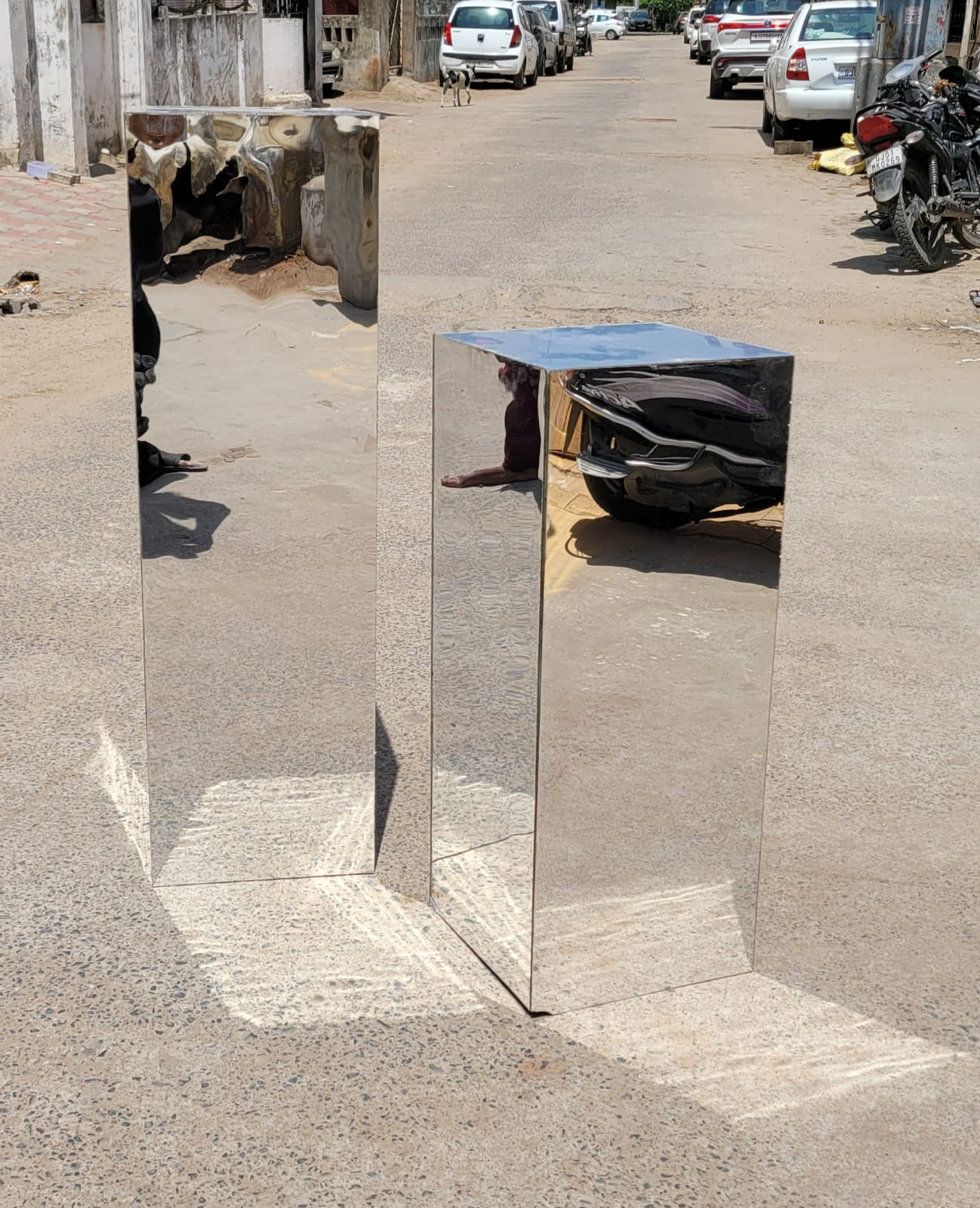 Base newwood coated with mirror acrylic sheet. 12x